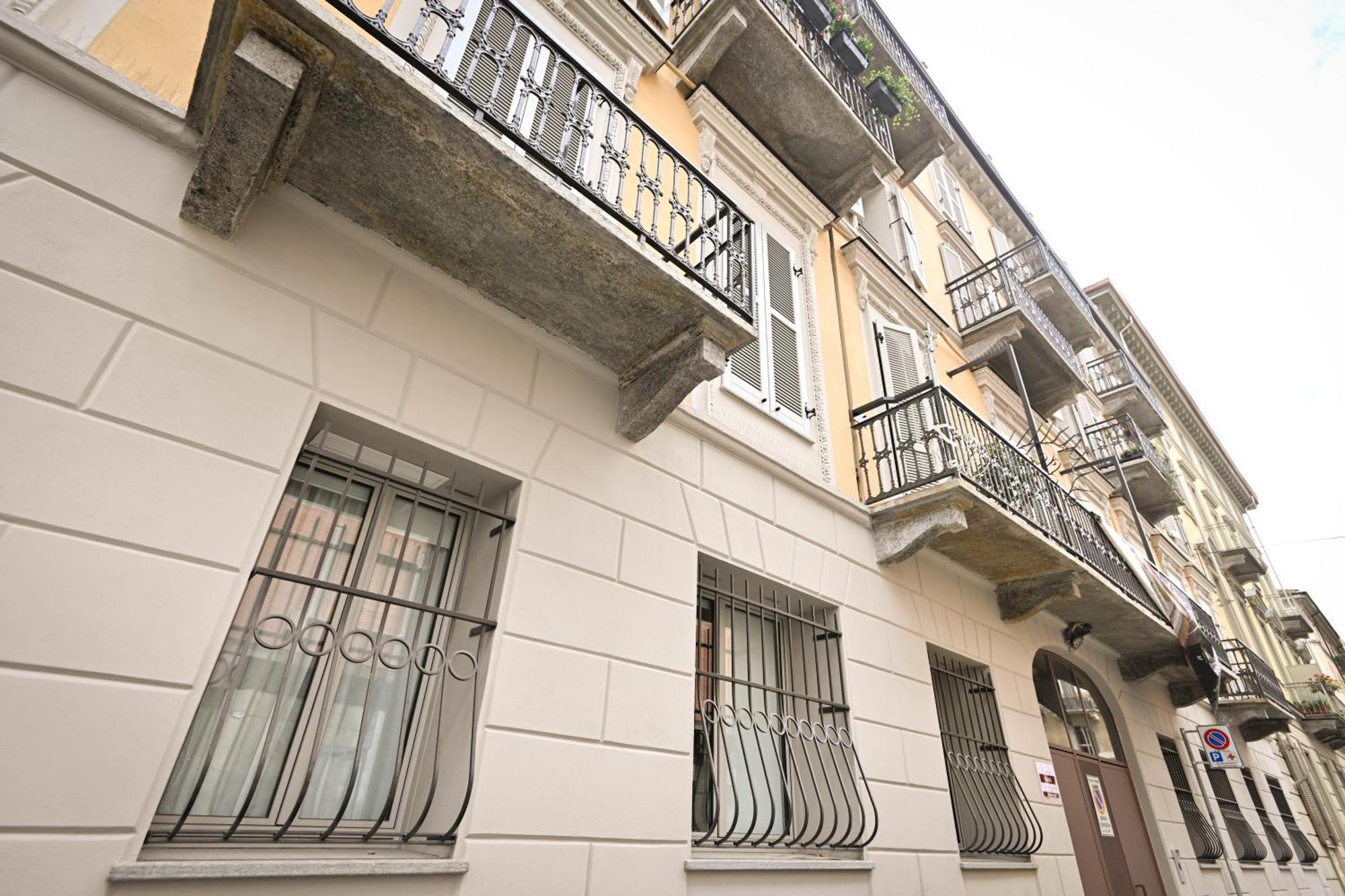 Top Living Apartments - Appartamenti Saluzzo Турин Экстерьер фото